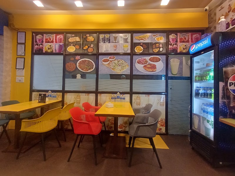 PUNJAB SE REFRESHMENTS - PUNJAB SE REFRESHMENTS Shop 6 and 7, Thacker Tower, Sector 17, Vashi, Navi Mumbai, Maharashtra 400703, India