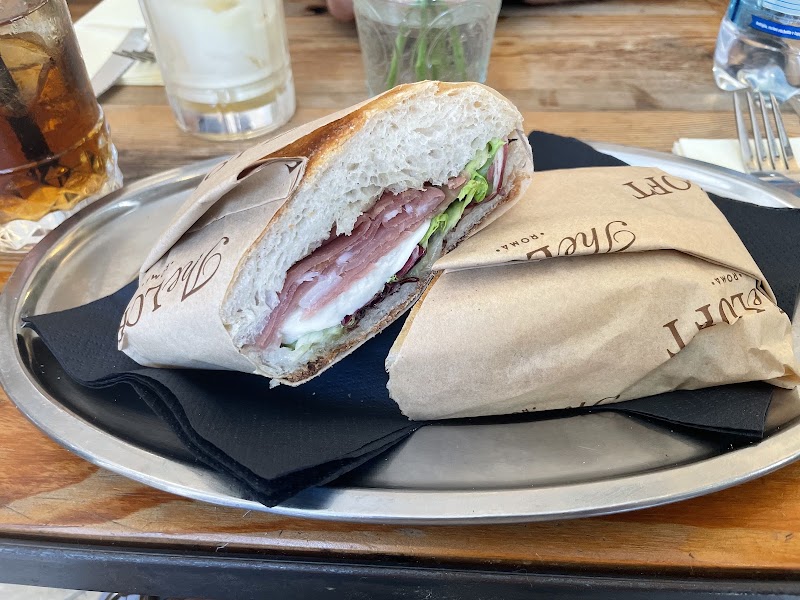 THE LOFT Colazione, Brunch & Pizza Dinner vicino San Pietro - THE LOFT Colazione, Brunch & Pizza Dinner vicino San Pietro Via Leone IV, 34, 00192 Roma RM, Italy