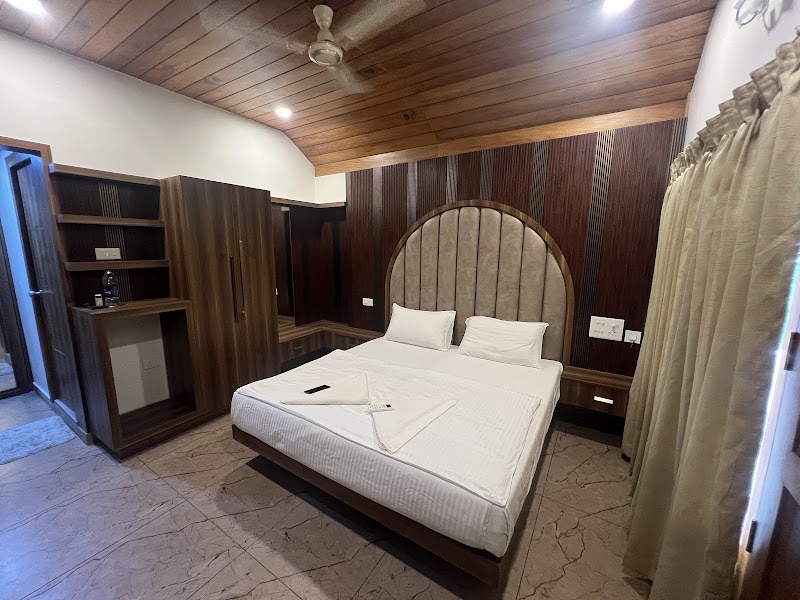 Royal Kazbay Beach Resort - Royal Kazbay Beach Resort Odayam Beach Road, Varkala, Kerala 695311, India