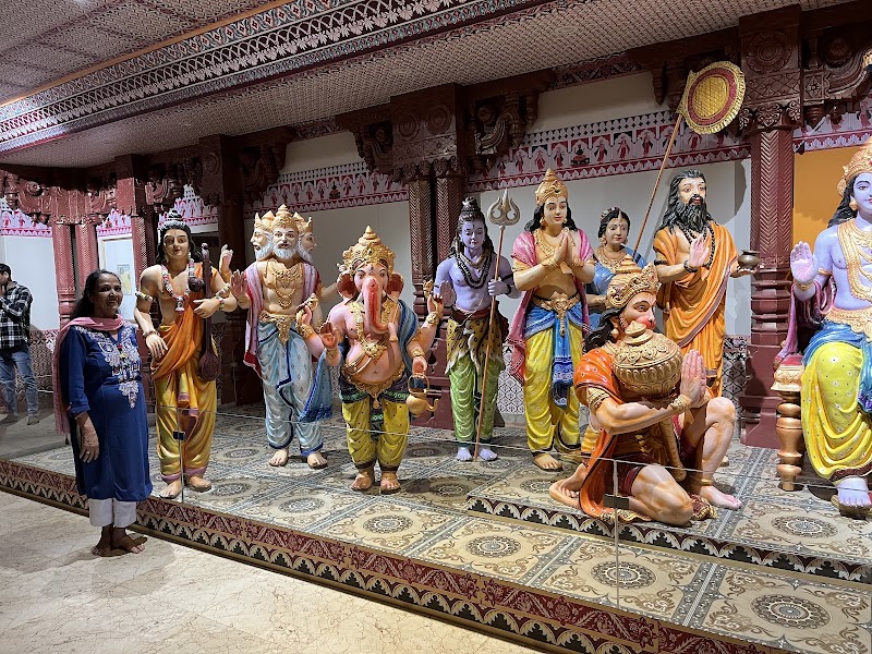 Chaturbhuj Temple Orchha - Chaturbhuj Temple Orchha 9J2R+22M Ramraja mandir ke pichhe, Orchha, Madhya Pradesh 472246, India