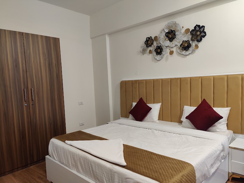 Amahi Inn - Amahi Inn Near, Signature Tower, Saini Khera Village, Sector 30, Gurugram, Haryana 122001, India
