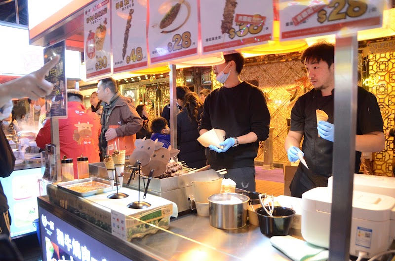 Temple Street Night Market - Temple Street Night Market, Temple St, Jordan, Hong Kong