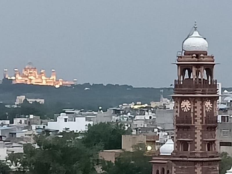Gopal Roof Top Restaurant ( Rajsthani Cuisine & Lal Maas ) - Gopal Roof Top Restaurant ( Rajsthani Cuisine & Lal Maas ) Makrana Mohalla, near Mehrangarh Fort, Sodagaran Mohalla, Jodhpur, Rajasthan 342001, India
