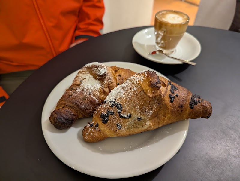 La Cantina - Intermezzo italiano - La Cantina - Intermezzo italiano Sparkassenpl. 2, 6020 Innsbruck, Austria