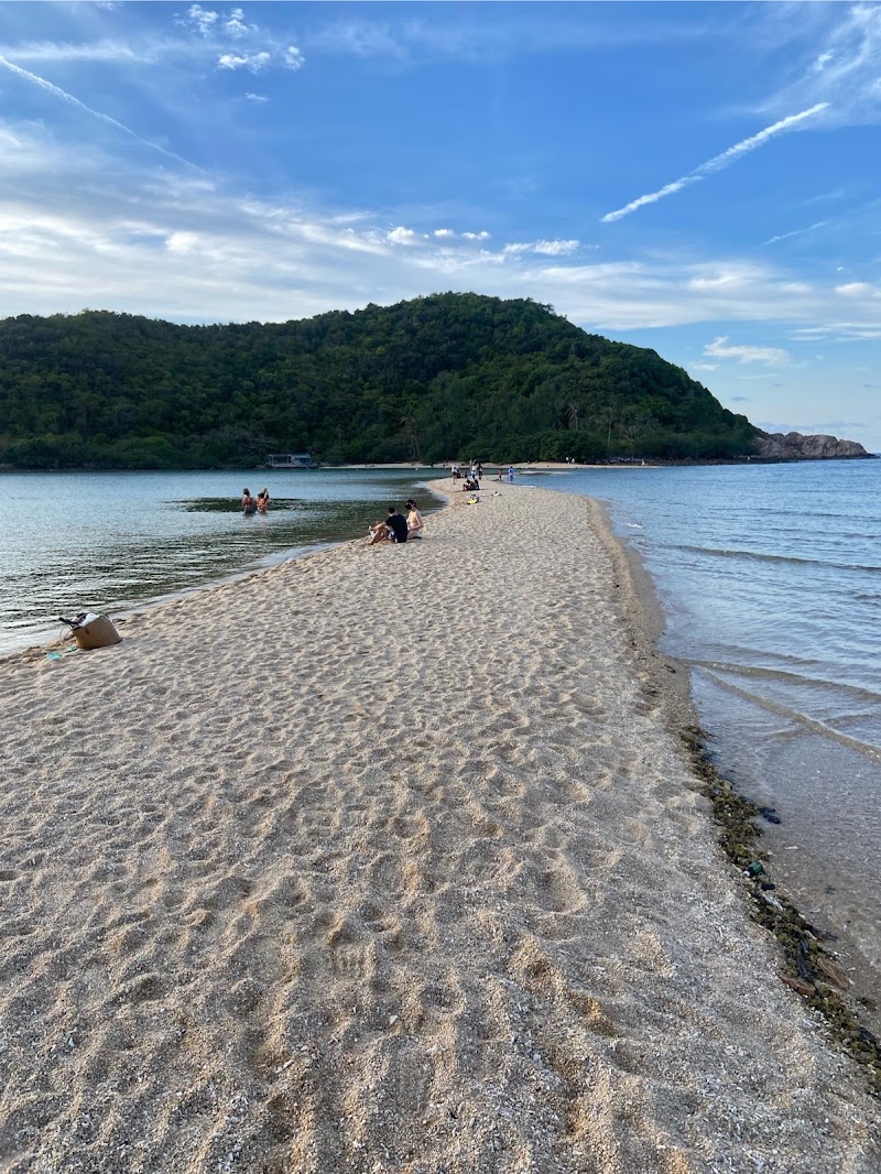 Mae Haad Beach - Mae Haad Beach Ko Pha-ngan District, Surat Thani 84280, Thailand