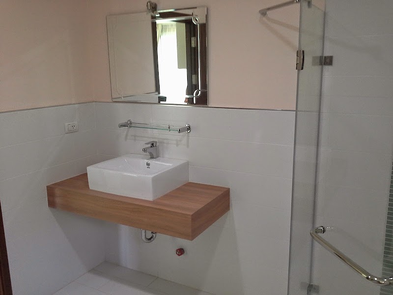 Phuket Beach Condo - Phuket Beach Condo, 266 Patak Rd, Tambon Karon, Amphoe Mueang Phuket, Chang Wat Phuket 83100, Thailand