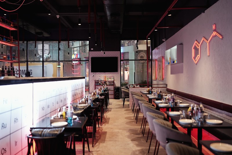 Breakin Brew - Breakin Brew M3M IFC, Unit No. R1 002 & R1003 Golf Course Extension Road Sector 66, Badshahpur, Manesar, Gurugram, Haryana 122101, India