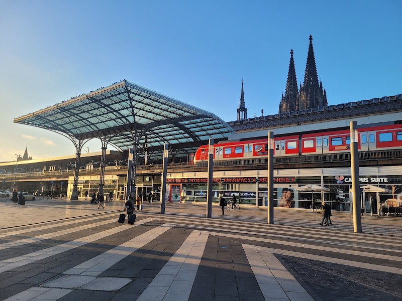 Köln Hauptbahnhof - Köln Hauptbahnhof Trankgasse 11, 50667 Köln, Germany