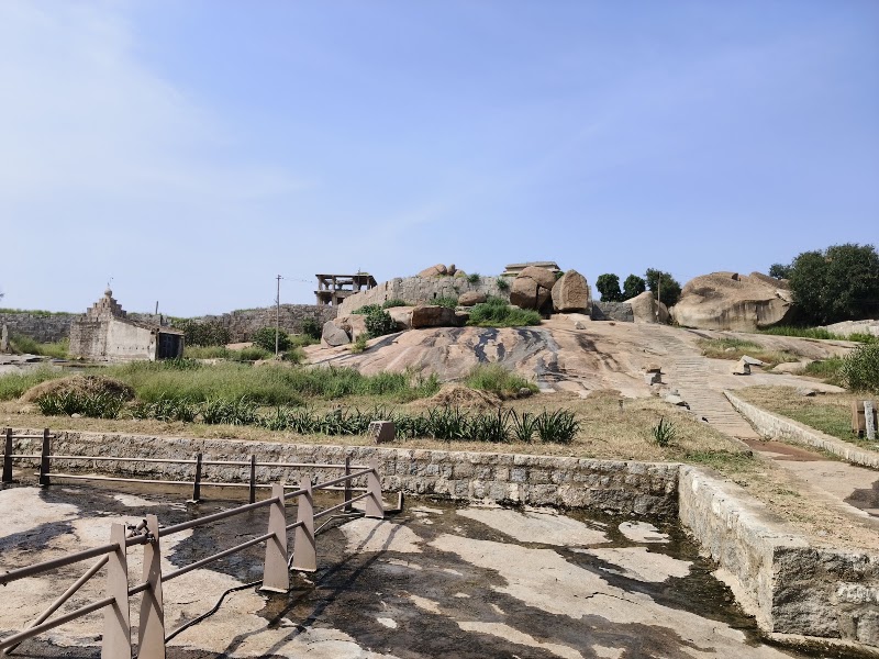 Shree Badavilinga Gudi - Shree Badavilinga Gudi, 8FH5+PJG, Hampi, Krishnapura, Karnataka 583239, India