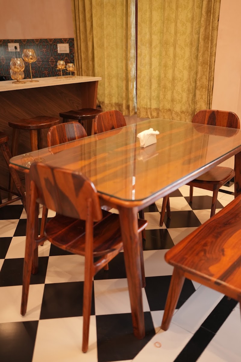 Soothing Palms - Soothing Palms Soothing Palms by Sajjan Niwas, 141/53, adjoining Chaturbagh Restaurant, Sardarpura, Udaipur, Rajasthan 313001, India