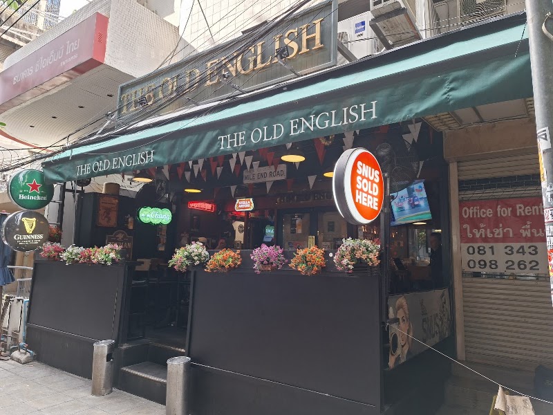 The Old English Bangkok British Pub & Restaurant - The Old English Bangkok British Pub & Restaurant 1033 Sukhumvit Rd, Khwaeng Khlong Tan Nuea, Watthana, Krung Thep Maha Nakhon 10110, Thailand