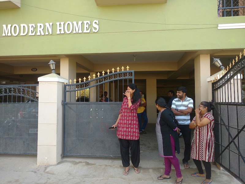 Modern Homes Apartment - Modern Homes Apartment, 2M6G+3V5, Nagappa Reddy Layout, Dooravani Nagar, Bengaluru, Karnataka 560016, India
