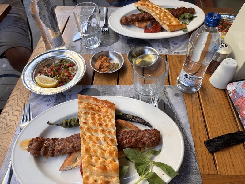 Çiya Sofrası - Çiya Sofrası, Caferağa, Güneşlibahçe Sok. no 34710, 34710 Kadıköy/İstanbul, Türkiye