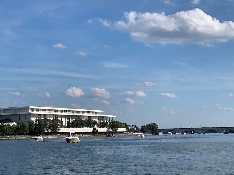 Cruise The Potomac - Cruise The Potomac, 1492 4th St SE, Washington, DC 20003, USA