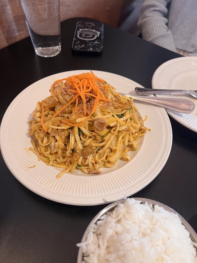 Mandalay Restaurant & Cafe - Mandalay Restaurant & Cafe, 930 Bonifant St, Silver Spring, MD 20910, USA