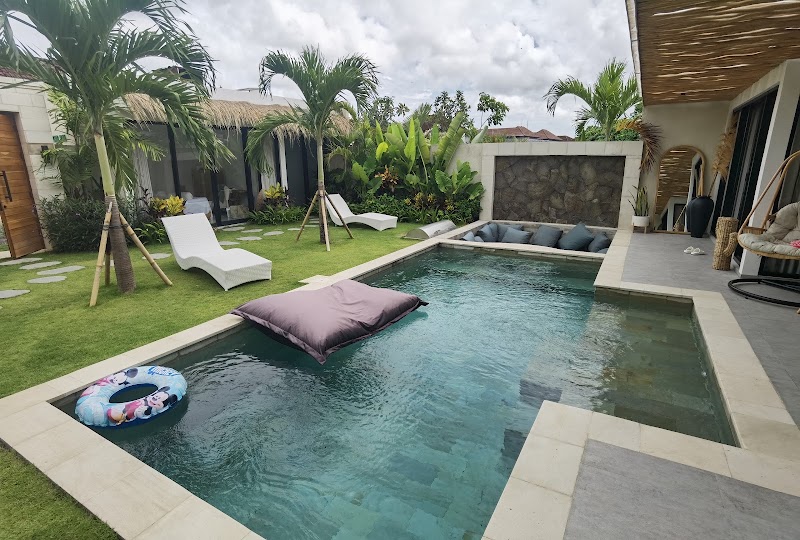 Tropical Palms Villa - Tropical Palms Villa 9528+X5X, Gg. KY Ceruring, Kerobokan, Kec. Kuta Utara, Kabupaten Badung, Bali 80361, Indonesia