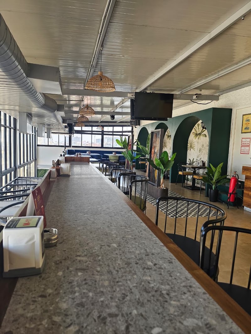 Celeb's Rooftop Pub and Kitchen - Whitefield - Celeb's Rooftop Pub and Kitchen - Whitefield Siddhapura Main Rd, above Chowki Multi Cuisine Bar and Kitchen, Nallurhalli, Whitefield, Bengaluru, Karnataka 560066, India