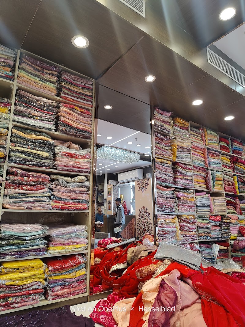 Peepli Fashion - Peepli Fashion SR-01, Navjeevan Plaza, Mirza Ismail Rd, Bapu Bazar, Biseswarji, Jaipur, Jaipur Nagar Nigam Area, Rajasthan 302003, India