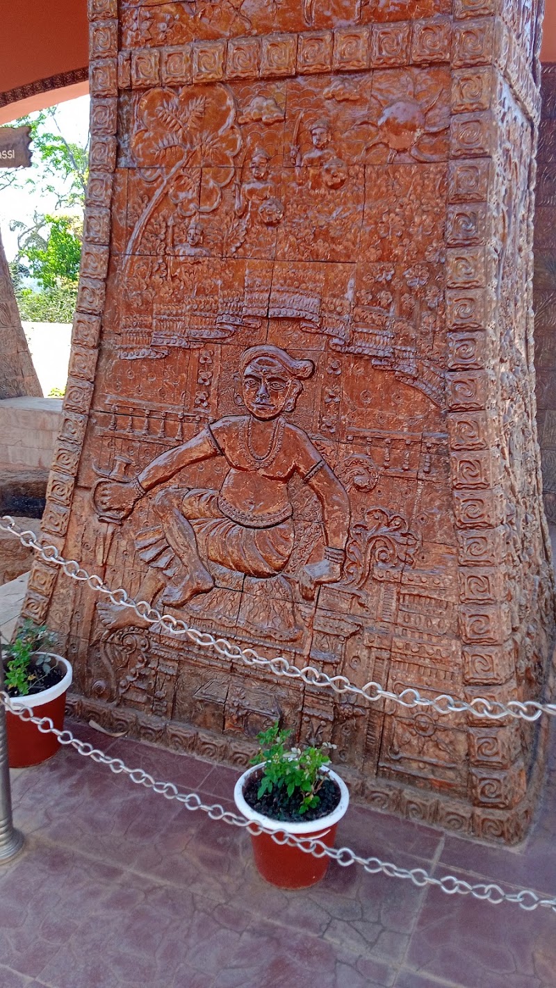 Pazhassi Raja Museum - Pazhassi Raja Museum R222+F7P, Mananthavady, Kerala 670645, India
