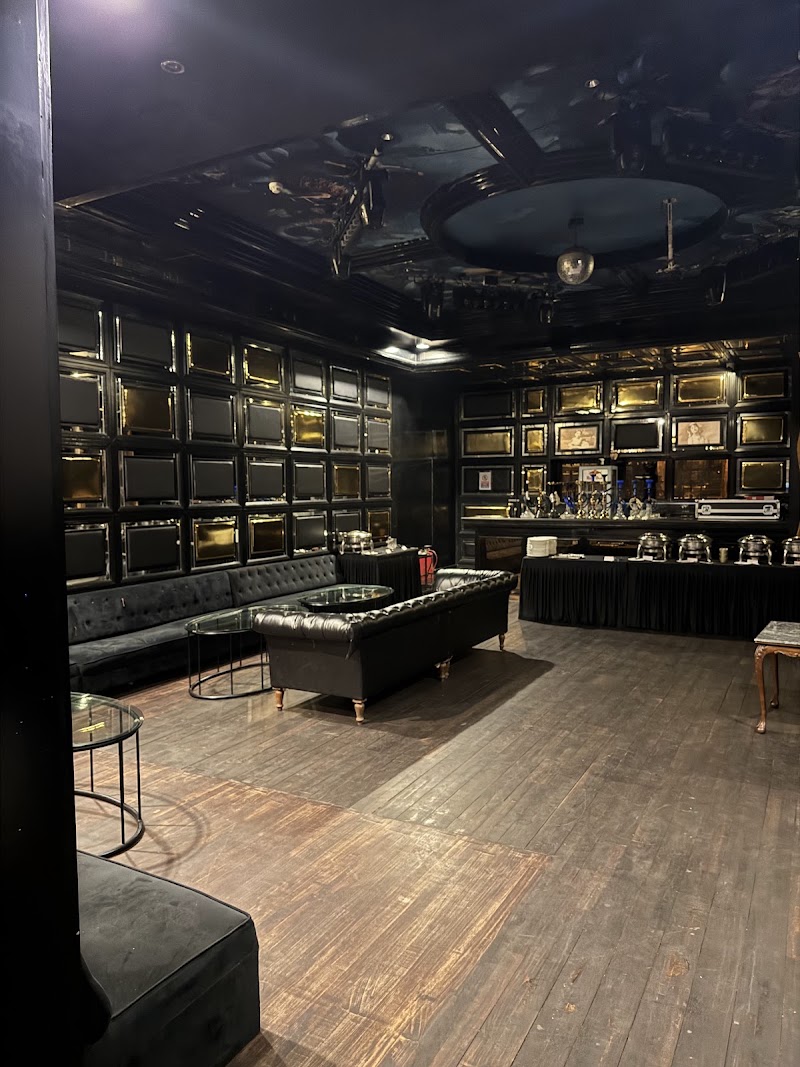 Matahaari Nightclub - Matahaari Nightclub, Atria-The Millennium Mall, Dr Annie Besant Rd, Lotus Colony, Worli, Mumbai, Maharashtra 400018, India