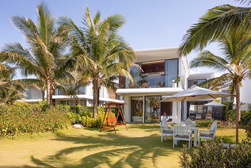Royal Beachfront Villas & Spa Danang - A Luxury Lifestyle Resort - Royal Beachfront Villas & Spa Danang - A Luxury Lifestyle Resort, Dien Ban Dong, Da Nang 560000, Vietnam