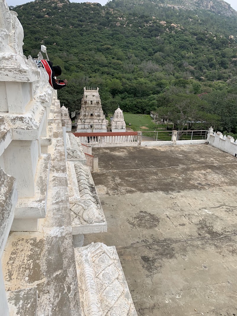 Thathayya Cave - Thathayya Cave, 9X5X+PHM, Kaiwara Ghavi Rd, Kaiwara, Karnataka 563128, India