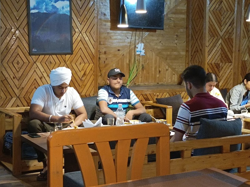 Musafir cafe - Musafir cafe Banjar, Jibhi, Rashala, Himachal Pradesh 175123, India