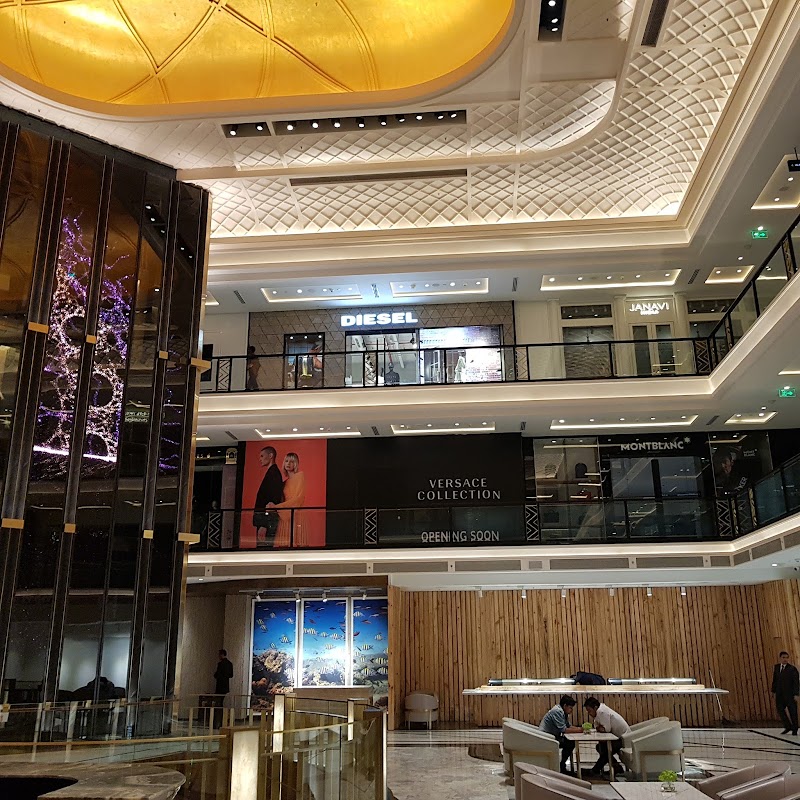 Hermès New Delhi - The Chanakya - Hermès New Delhi - The Chanakya The Commercial Complex, Yashwant place, G8-G9, Chankya Cinema Ln, Chanakyapuri, New Delhi, Delhi 110021, India