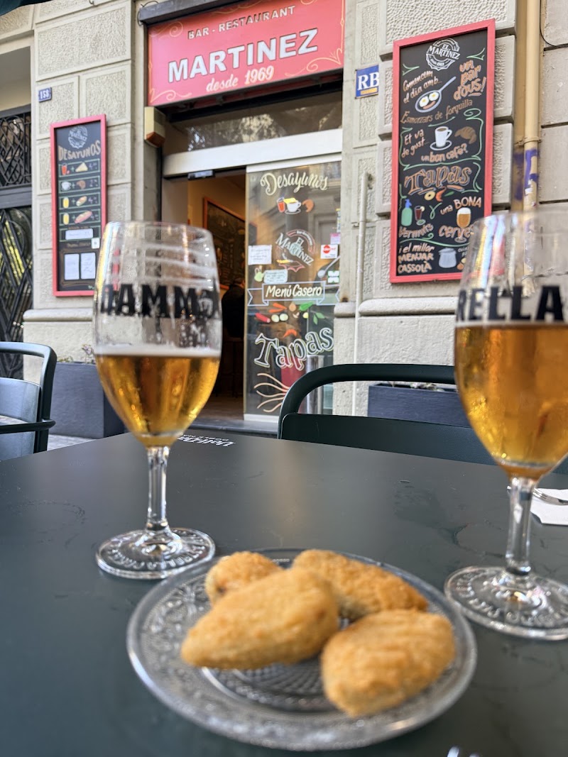 Bar restaurant Martinez - Bar restaurant Martinez Carrer de Bailèn, 158, Eixample, 08037 Barcelona, Spain