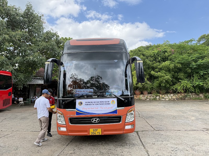 Thuê Xe Limousine Xe Du Lịch Saigon VIP Service - Thuê Xe Limousine Xe Du Lịch Saigon VIP Service, 40/3 Đ. 160, Tăng Nhơn Phú, Hồ Chí Minh 700000, Vietnam
