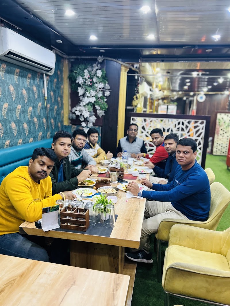 Sardaar Ji Dhaba - Prayagraj - Sardaar Ji Dhaba - Prayagraj 138C, Mahatma Gandhi Marg, near El Chico, Civil Lines, Prayagraj, Uttar Pradesh 211001, India