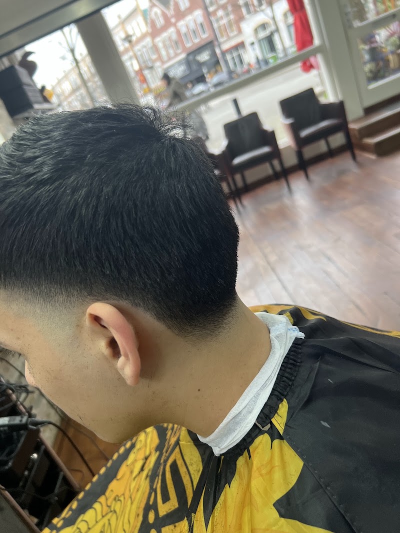 Haute Coiffure Hatim Kapsalon - Haute Coiffure Hatim Kapsalon, Adrianastraat 4, 3014 XL Rotterdam, Netherlands