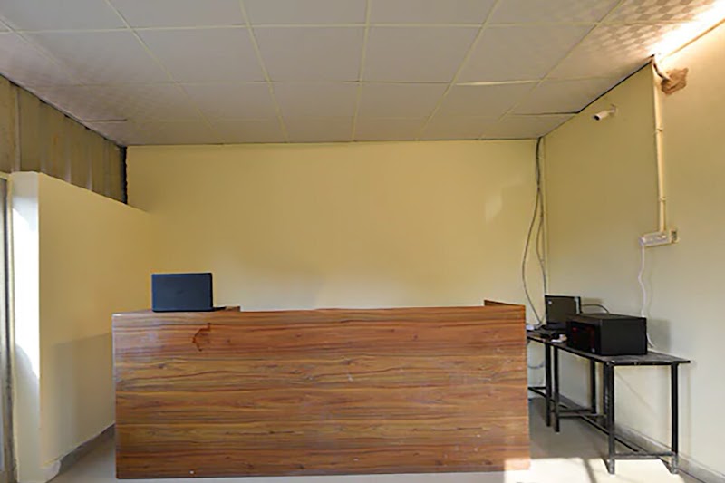 Hotel O Sky Inn - Hotel O Sky Inn Plot no.282k Block B ,Gadhi Chaukhandhi, Gol Chakkar, Sector, near Faridabad - Noida - Ghaziabad Expressway, Sector 121, Noida, Uttar Pradesh 201316, India