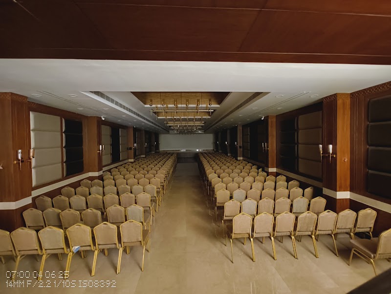 Hotel Aavudai Grand - Hotel Aavudai Grand Main Road, Aralvaimozhi, Nagercoil, Tamil Nadu 629301, India