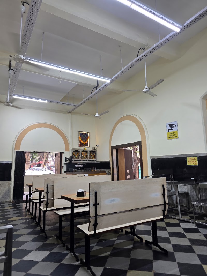 National Hindu Restaurant - National Hindu Restaurant Vakils House, 18, Ram Gulam Marg, opposite Foreign Post Office, Ballard Estate, Fort, Mumbai, Maharashtra 400001, India