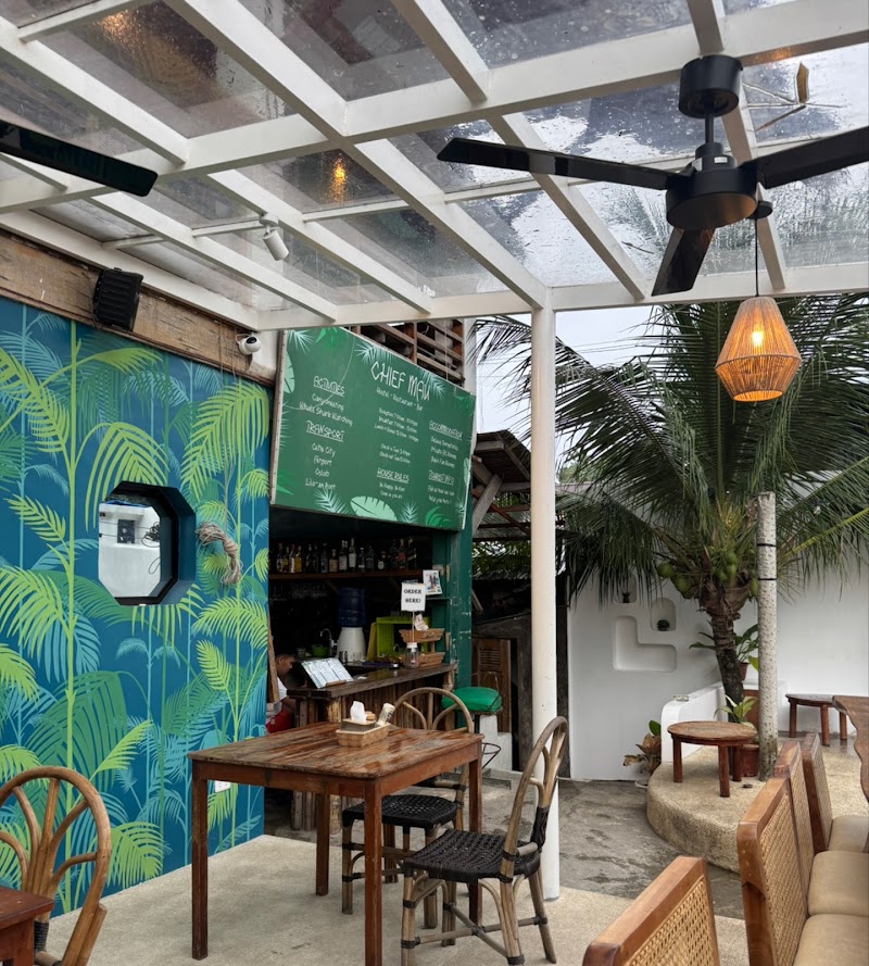 Chief Mau Moalboal Hostel & Cafe - Chief Mau Moalboal Hostel & Cafe Panagsama Beach, Moalboal, 6032 Cebu, Philippines