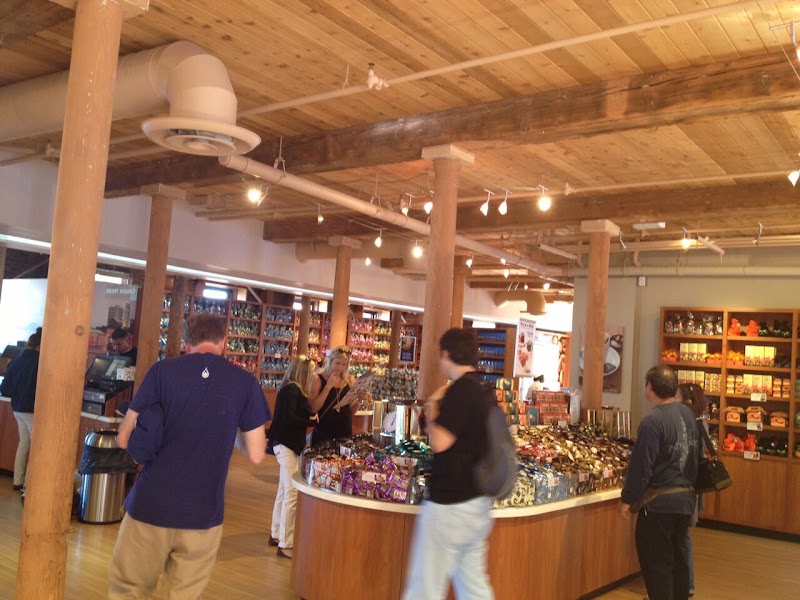 Ghirardelli Chocolate To Go - Ghirardelli Chocolate To Go, 801 Beach St, San Francisco, CA 94109, USA