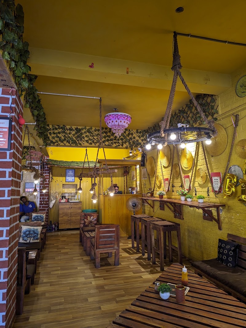 CAD M CAD B YOUNGER'S HUNGER - PURE VEG RESTAURANT - CAD M CAD B YOUNGER'S HUNGER - PURE VEG RESTAURANT Gurudwara Rd, New Deepak Nagar, Guru Nanak Nagar, Durg, Bhilai, Chhattisgarh 491001, India