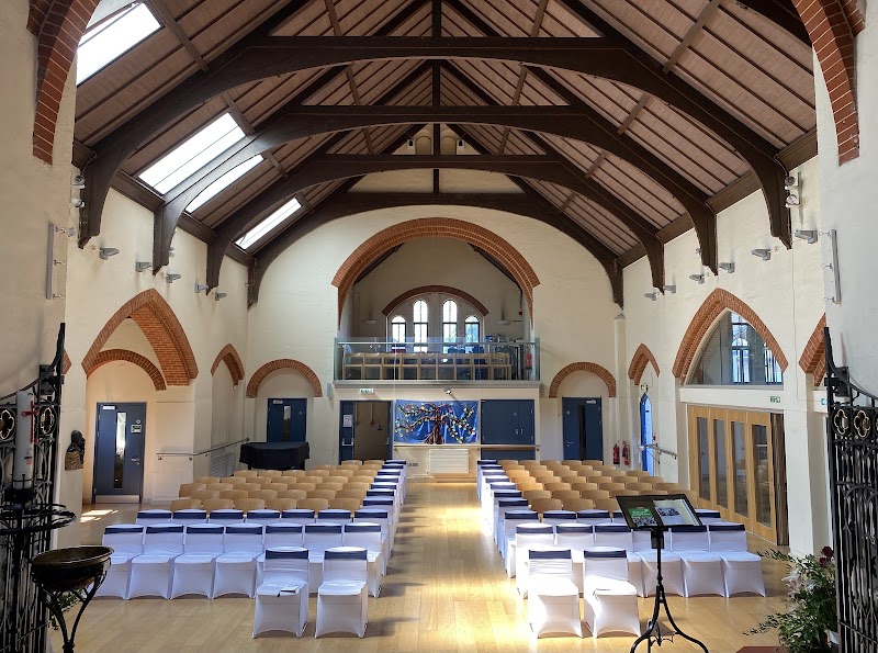 St Christopher's Church, Walworth - St Christopher's Church, Walworth, 80 Tatum St, London SE17 1QR, UK