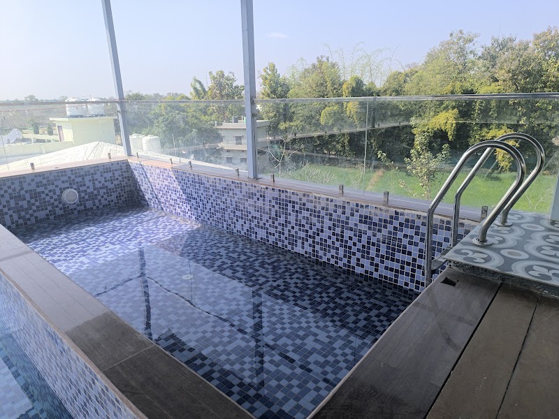 The Corbett Jungle By MVS Hospitality - The Corbett Jungle By MVS Hospitality Semal Khaliya, Dhela Road, Bridge, near by Sawaldeh, Ramnagar, Sawal Deh East, Uttarakhand 244715, India