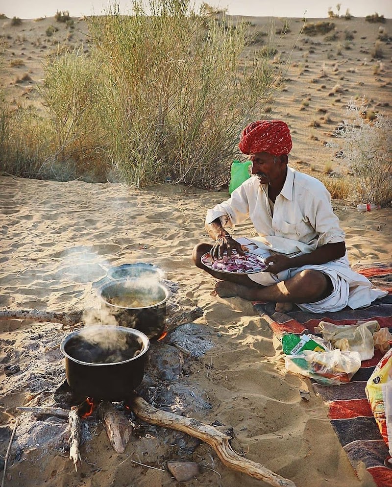 Magesh jeep & camel safari khuri - Magesh jeep & camel safari khuri, Khuri sand dunes road, Khuri, Khoohdi, Rajasthan 345034, India