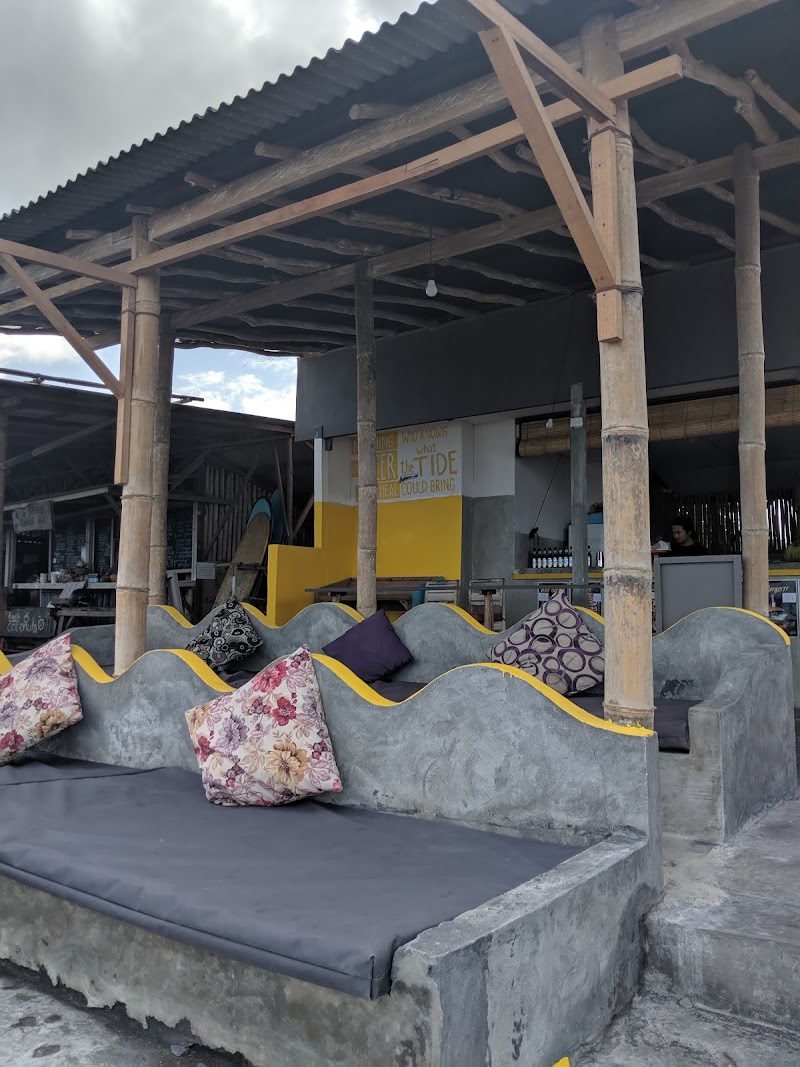 Yellow Beach Bar - Yellow Beach Bar 84WF+GHP, Jl. Munduk Kedungu, Canggu, Kec. Kuta Utara, Kabupaten Badung, Bali, Indonesia