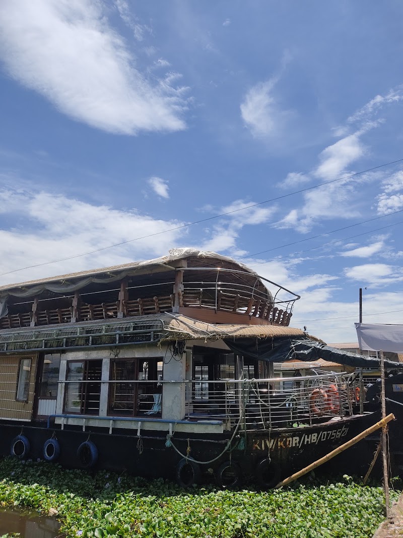 Alapuzzha Terminal Boat Jetty - Alapuzzha Terminal Boat Jetty, G922+265, Thathampally, Alappuzha, Kerala 688013, India