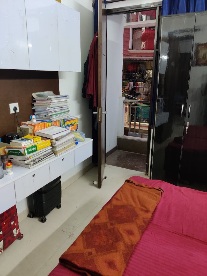 Comfort Rooms PG - Comfort Rooms PG 9B, Lane No. 4, near kotak Mahindra ATM, metro (Near Made Easy, IGNOU Rd, near saket, Saiyad ul Ajaib, Saket, New Delhi, Delhi 110030, India