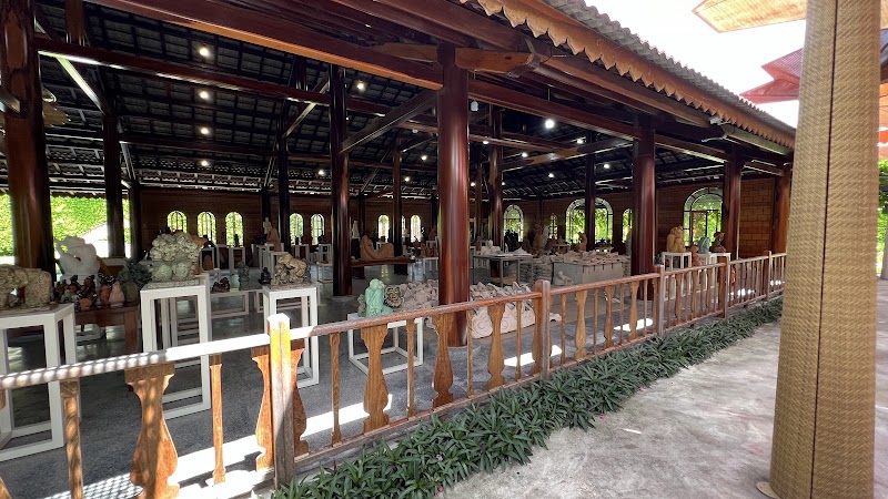 Làng nghề Trường Sơn - Trường Sơn Craft Village - Làng nghề Trường Sơn - Trường Sơn Craft Village 08 Trường Sơn, Nha Trang, Khánh Hòa 57129, Vietnam