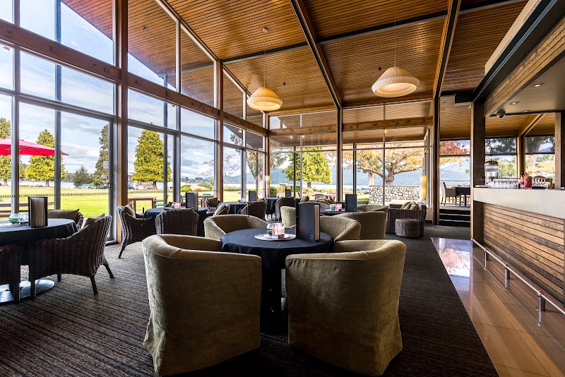 Distinction Te Anau Hotel & Villas - Distinction Te Anau Hotel & Villas, 64 Lakefront Drive, Te Anau 9600, New Zealand