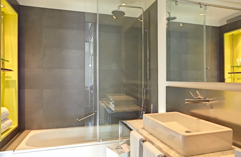 Hotel Sixtytwo Barcelona - Hotel Sixtytwo Barcelona Pg. de Gràcia, 62, Eixample, 08007 Barcelona, Spain