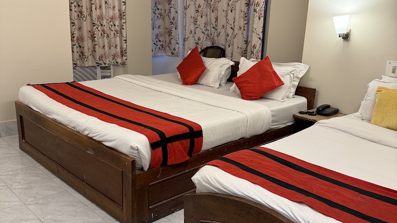 Hotel Breeze New Jalpaiguri - Hotel Breeze New Jalpaiguri Shankar Rd, Ward 27, Babupara, Siliguri, West Bengal 734004, India