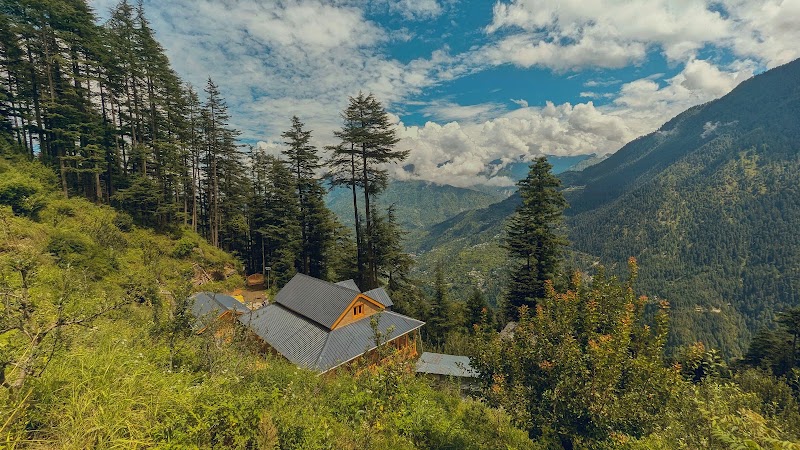 Aashiyana the Kathkuni house - Aashiyana the Kathkuni house, J85J+F88 Village Khun, Gadagushaini road, Bahu, Jibhi, Himachal Pradesh 175123, India