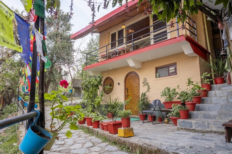 Mud House & Sauna - Mud House & Sauna Khara Danda Rd, Dharamshala, Himachal Pradesh 176215, India
